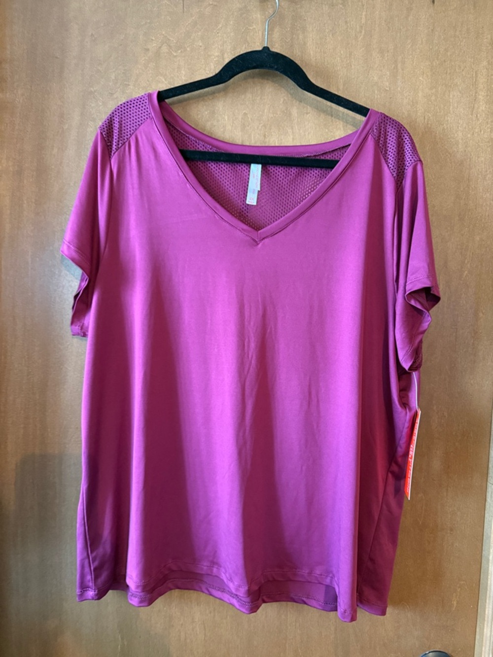 NWT Women's V-Neck Short Sleeve Top - Raspberry Pink/Purple